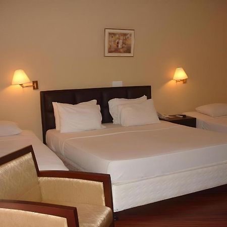 Devon Hotel Kandy Extérieur photo