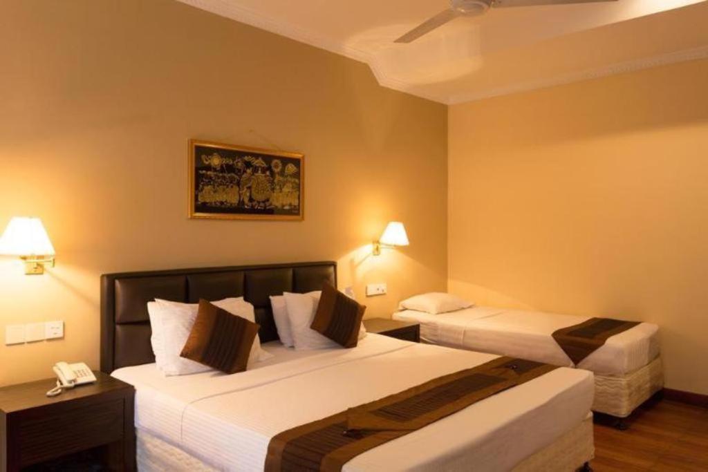Devon Hotel Kandy Extérieur photo