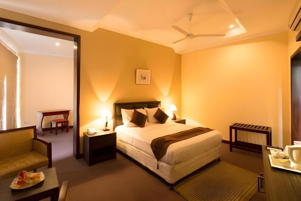 Devon Hotel Kandy Extérieur photo
