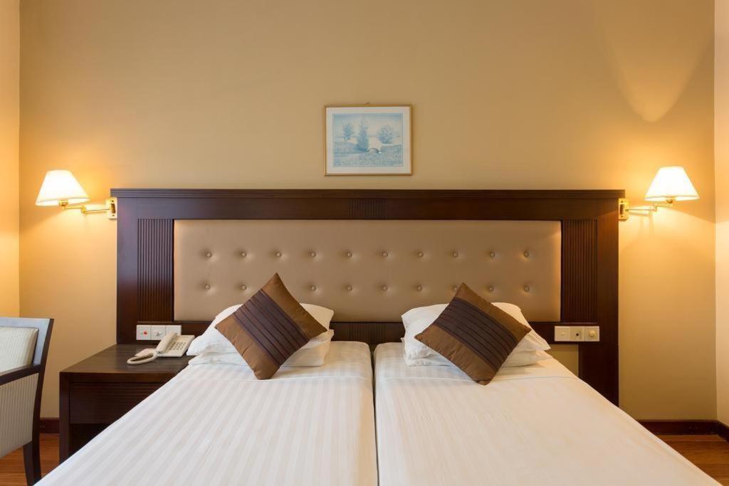 Devon Hotel Kandy Extérieur photo
